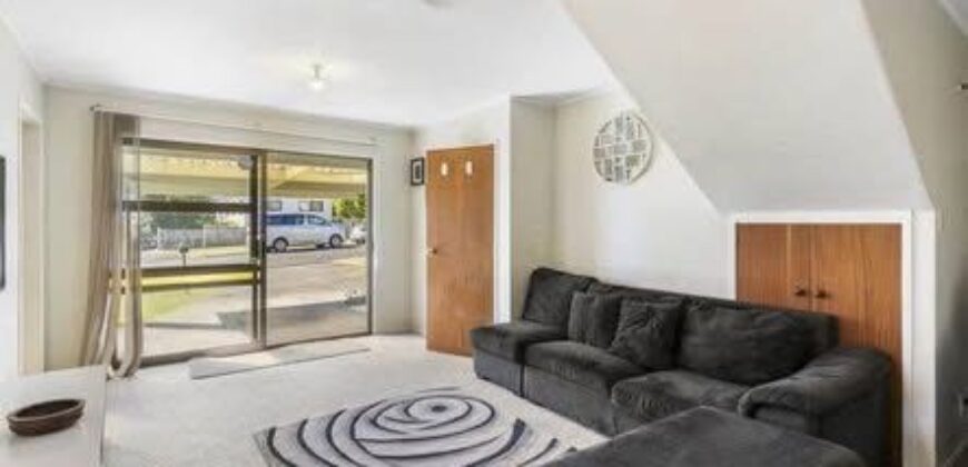 1/9 Malte Brun Place, Papatoetoe, Manukau City